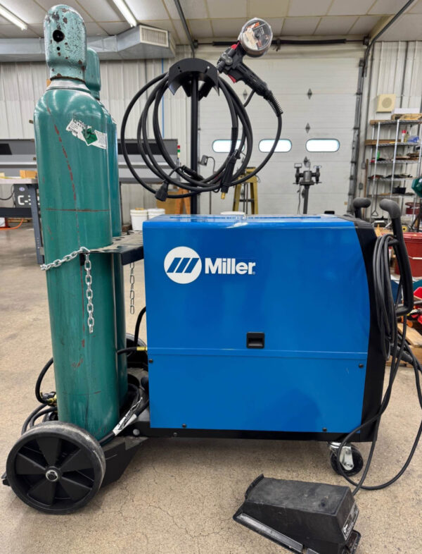 IMG 0528 Used Miller welder, Syncrowave 210, AC/DC arc welder