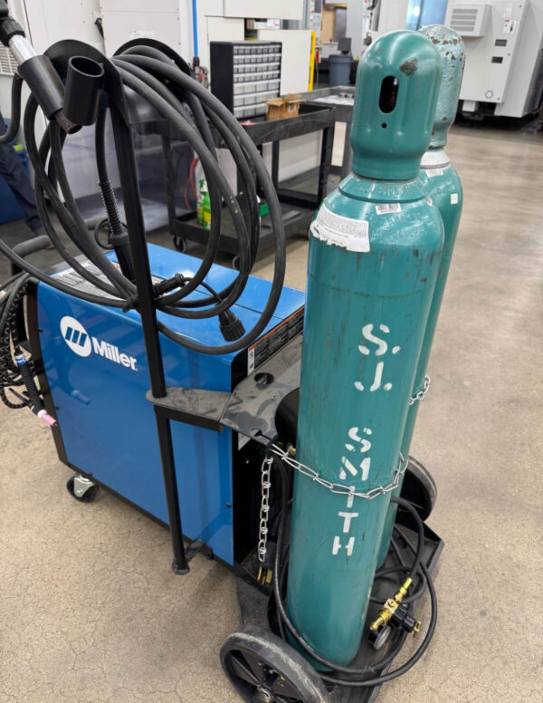 IMG 0530 Used Miller welder, Syncrowave 210, AC/DC arc welder