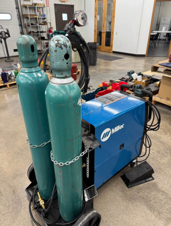 IMG 0531 Used Miller welder, Syncrowave 210, AC/DC arc welder