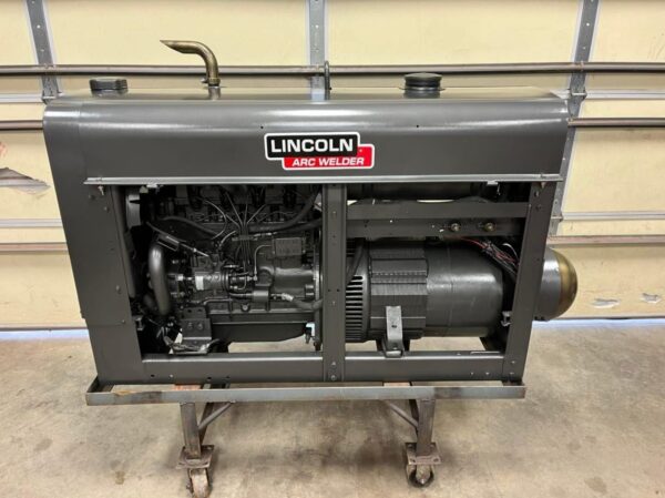 WhatsApp Image 2025 04 16 at 08.24.07 1999 Lincoln Classic III D Welder