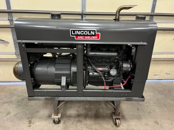 WhatsApp Image 2025 04 16 at 08.24.071 1999 Lincoln Classic III D Welder