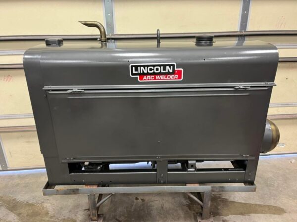 WhatsApp Image 2025 04 16 at 08.24.081 1999 Lincoln Classic III D Welder